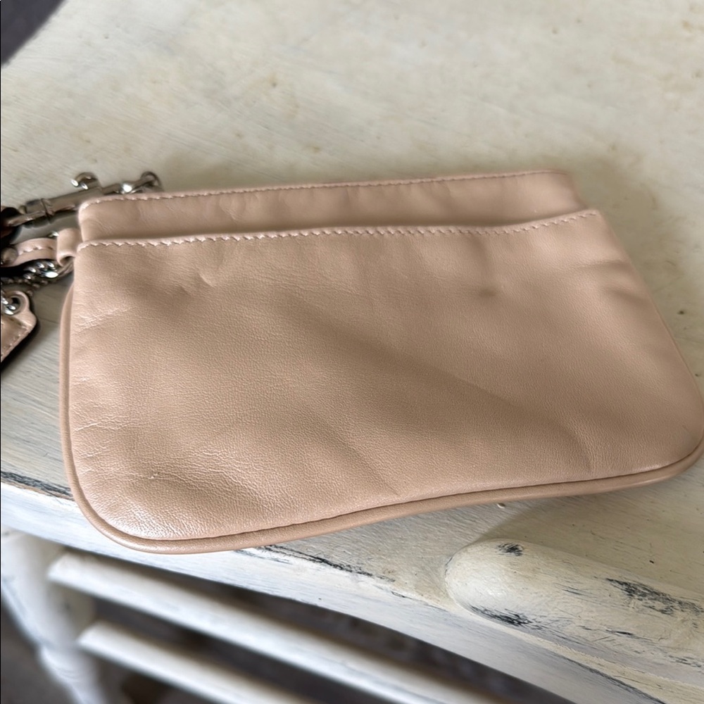 Coach Elegant Cream Leather Clutch